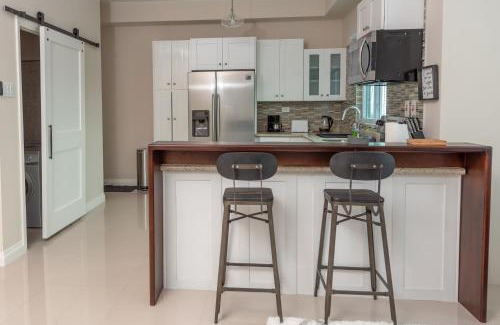 Kingston Apartment | The Crimson Apartment