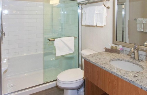 Jasper Hotel | The Crimson Jasper