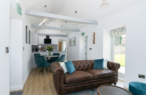 Fotheringhay Cottage | THE CROFT FARM, pet friendly, luxury holiday cottage in Wansford