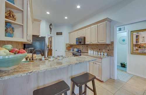 Bullard House | 'The Crown Goose' - Bullard Home w/Pool & Spa!