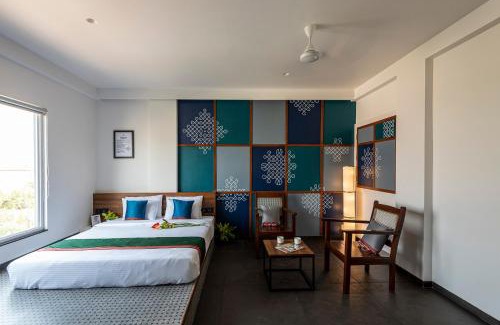 Solapur Hotel | The Cult Stay