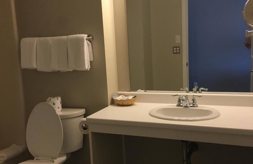 York Beach Hotel | The Cutty Sark Motel