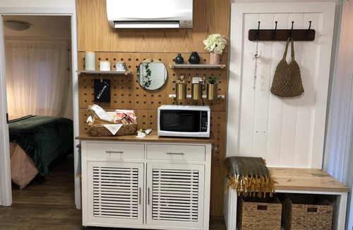 Little Hartley Cabin | The Cwtch - Cosy Home, with Breakfast Basket