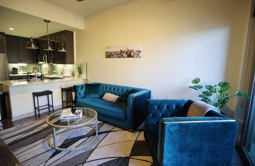 Uptown Condo | The Dallas Getaway