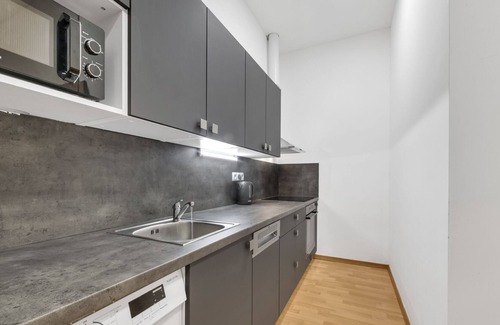 Cheb Apartment | The Dante Apartments 1988