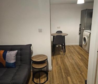 Higham Ferrers Apartment | The Dell - Rushden Lakes