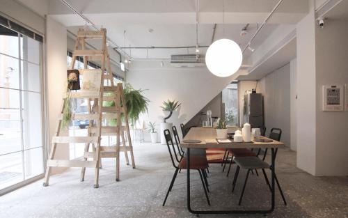 Datong Hotel | The Door Inn