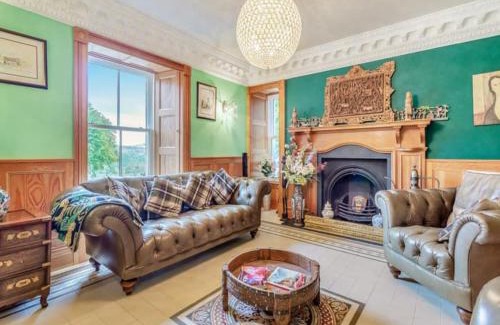 South Galson Villa | The Doune, Luxury Traditional Country House with hot tub