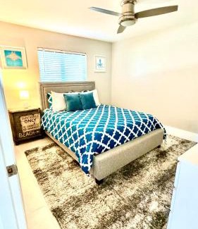 Caloosahatchee House | The Downtown Sunshine Getaway
