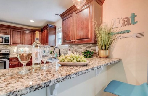 Fleet House | The Dream! Luxury Home By Norfolk Base King Bed