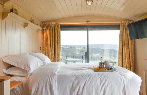 Hawnby House | The Dreamer's Hut