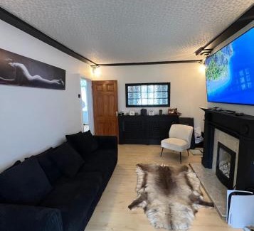 Desborough Villa | The Dunkirk Avenue Nest