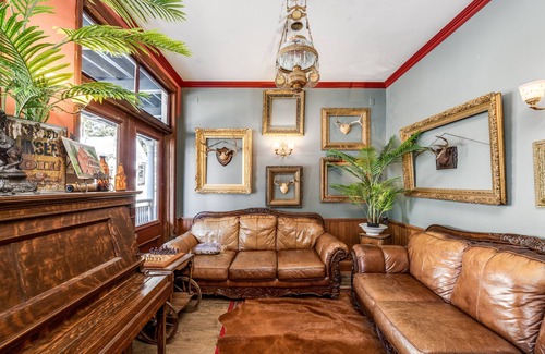 Dutch Flat Hotel | The Dutch Flat Hotel