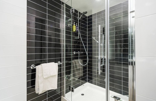 Cambridge Hotel | The Duxford Hotel - Cambridge South M11 Jct 10