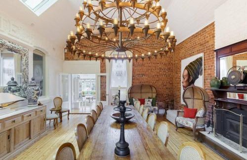 Maldon House | The Eaglehawk Country House Hotel - Rent your own Hotel