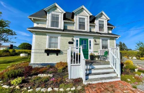 Clark's Harbour Bed & Breakfast | The East Wind Guesthouse
