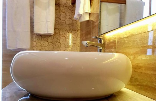Kalibukbuk Bed & Breakfast | The Edicha