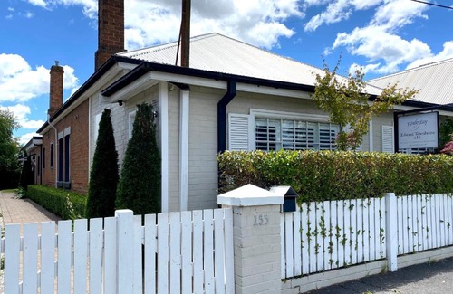 Orange House | The Edward Townhouses 151 - 157