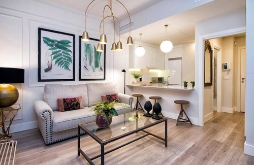 Centro - Sagrario Apartment | The Elegant Suite