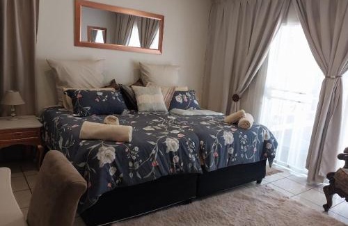 Waterkloof Glen House | The Elephant Room at Frederick's Place