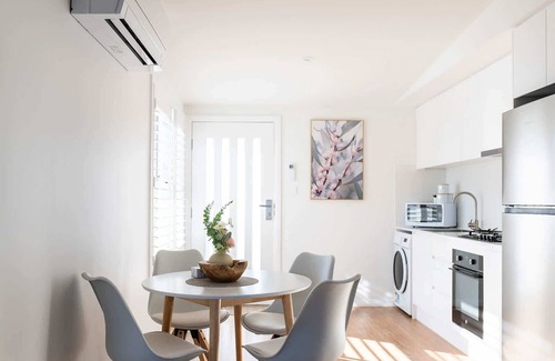 Orange Apartment | The Elm Apartments | The Pink Room