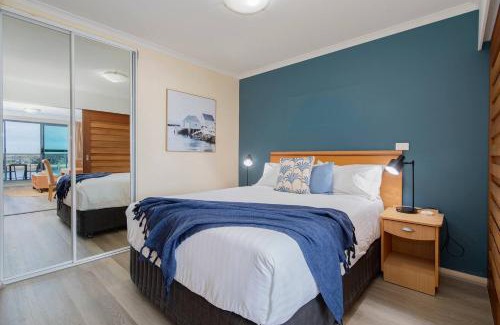 The Entrance Apartment | The Entrance Vista - Waterfront Stay with Pool and Spa