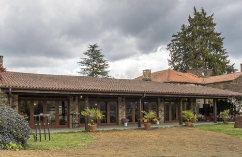 Andeade Cottage | The Pazo de Andeade, was founded at the beginning of the 18th century.