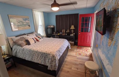 Milford Apartment | The Estate Studio in Downtown Milford