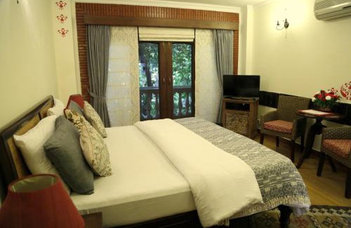 New Delhi Bed & Breakfast | The Estate Villa
