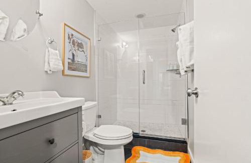 South Philadelphia House | The Executive South Philadelphia 4BR 3Bath
