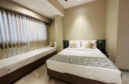 Prabhadevi Hotel | The Falcon Inn