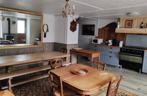 Querigut House | The family home: Le Gîte des Nains, The family home: La Rende