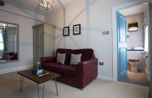 Mackworth Hotel | The Farmhouse at Mackworth