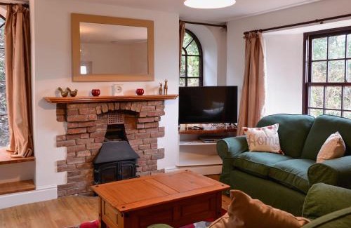 Brayford House | The Farmhouse - Ukc1339