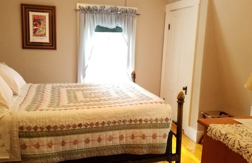 Chocorua Bed & Breakfast | The Farmstand Bed & Breakfast