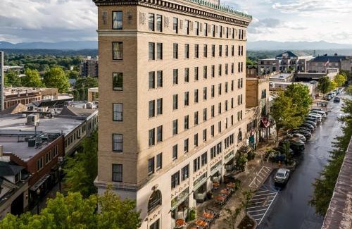 Downtown Asheville Hotel | The Flat Iron Hotel