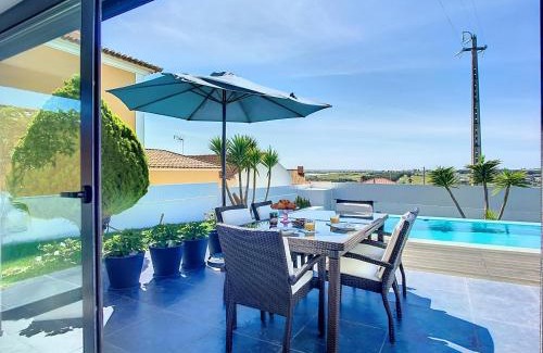 Torres Vedras Villa | The Floating Sunset