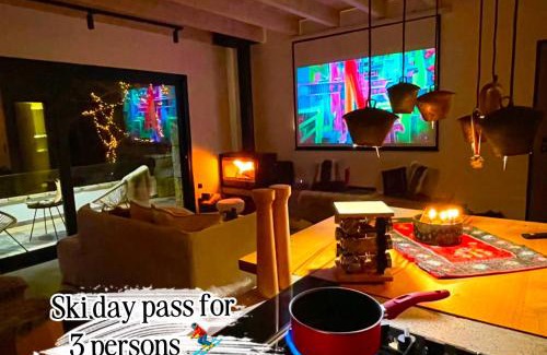 Eptalofos Ski Chalet | The forest chalet in Parnassus