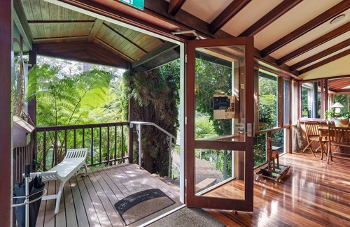 Pemberton Apartment | The Forest Studio Deluxe King Suite with Spa and Forest Hill Views