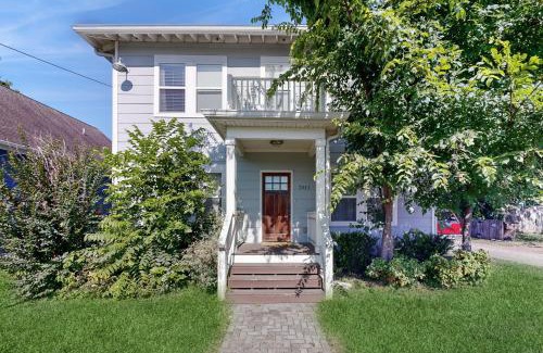 Woodbine House | The Foster House