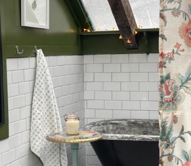 Whiting House | The Four Pillars Farmstead