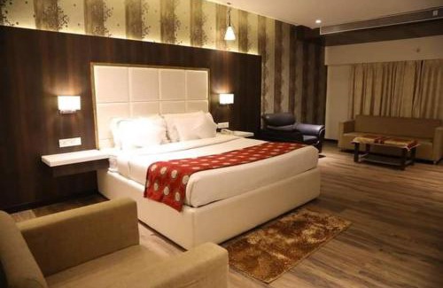 Jalgaon Hotel | The Four Seasons Recreation