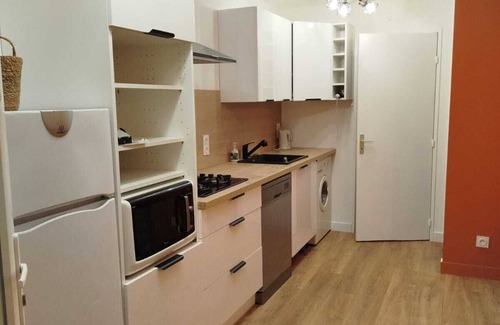 Saint-Julien-en-Saint-Alban Condo | The cardinal's cottage