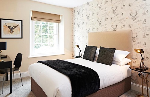 Holworth Hotel | The Frampton Arms