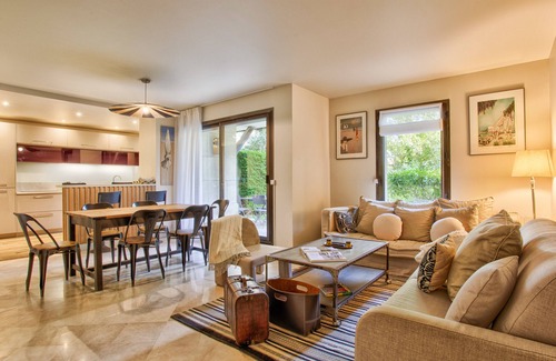 Tourgeville Apartment | The Garden - 2 Bedrooms - Garden - Deauville