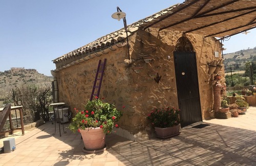 Agrigento Ski Chalet | "The Garden of Athena" suite evocative view of the Valley of the Temples.