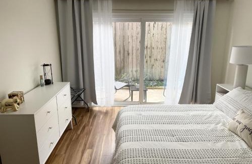 Uptown Apartment | The Garden Room at Galleria