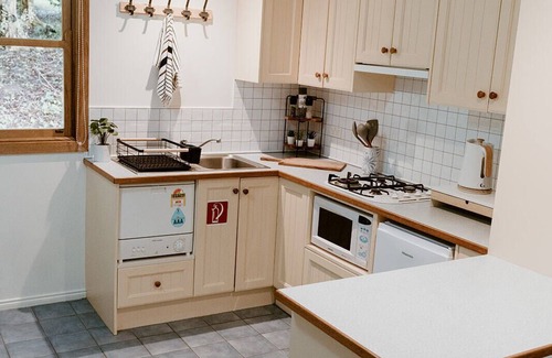 The Patch House | The Garden Suite - with spa and fireplace