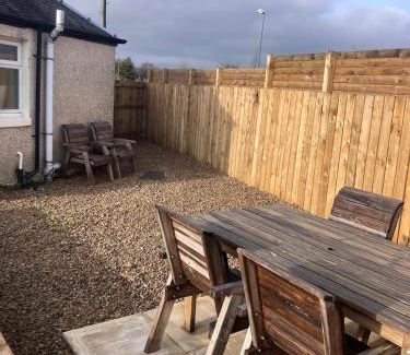 Beith House | The Gatehouse, 2 bedroom detached cottage