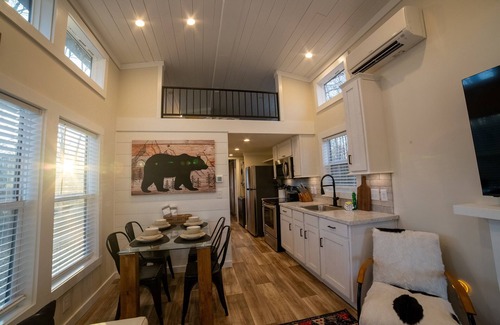 Tracy City Cabin | The Getaway at The Retreat at Deer Lick Falls II
